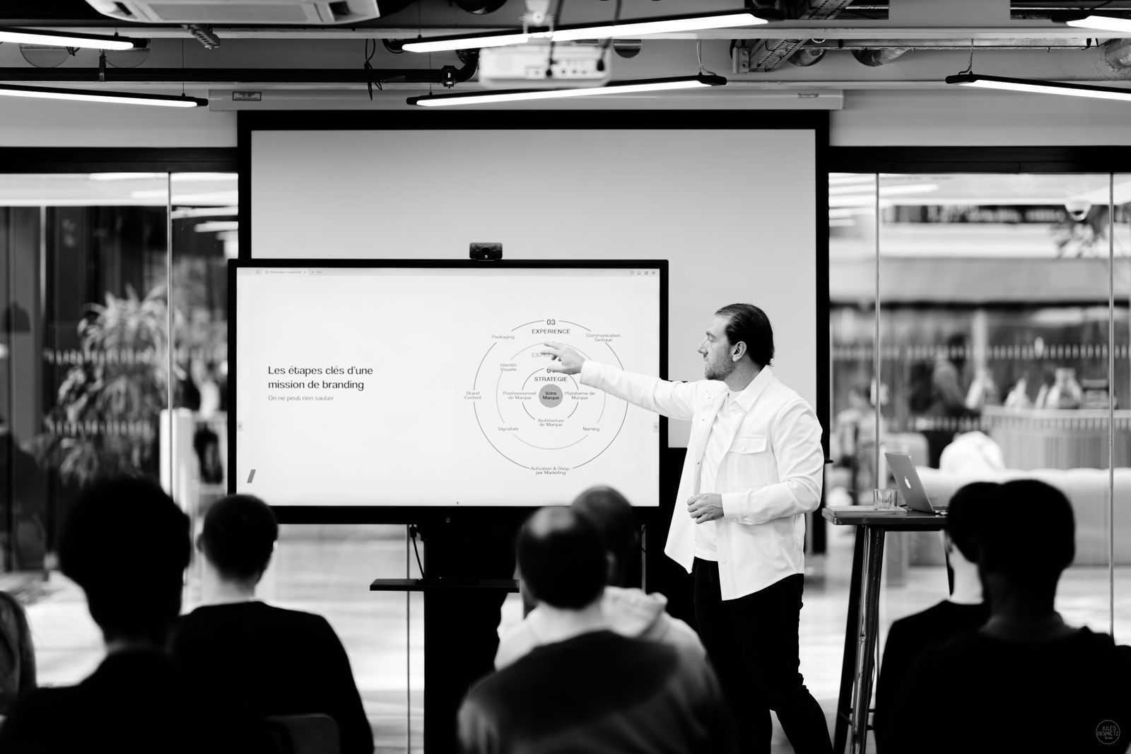 Conférence sur le branding touristique animée par Travel-Insight devant des professionnels