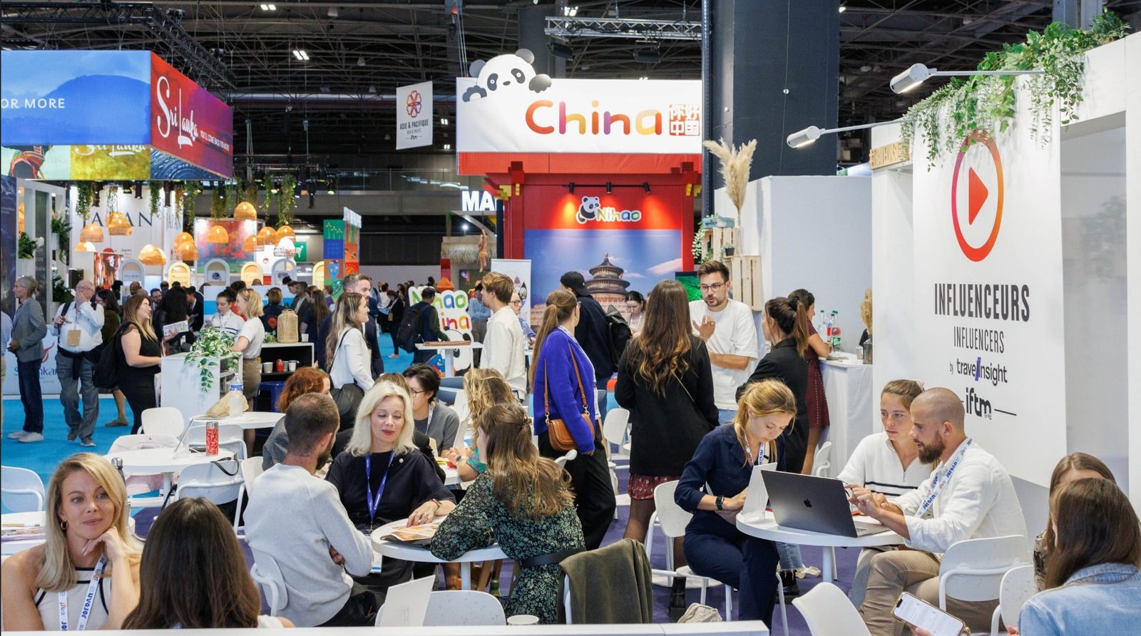 Le Village des Influenceurs by Travel-Insight sur le salon IFTM Top Resa